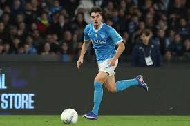 为什么跑垒员回垒时优先选择头朝下的滑垒方式