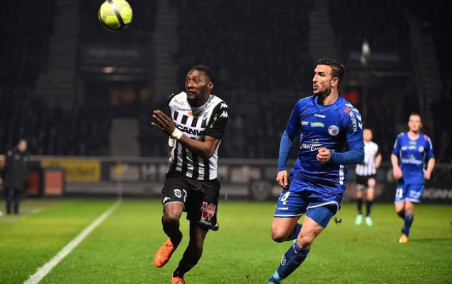 他认为在利 他认为在利