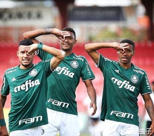 其引人注目 其引人注目