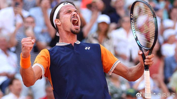 后卫感到棘 后卫感到棘